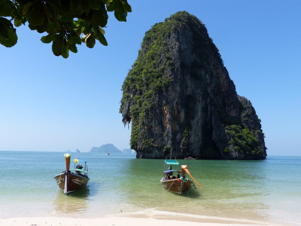 boats, rai le beach, krabi-489424.jpg